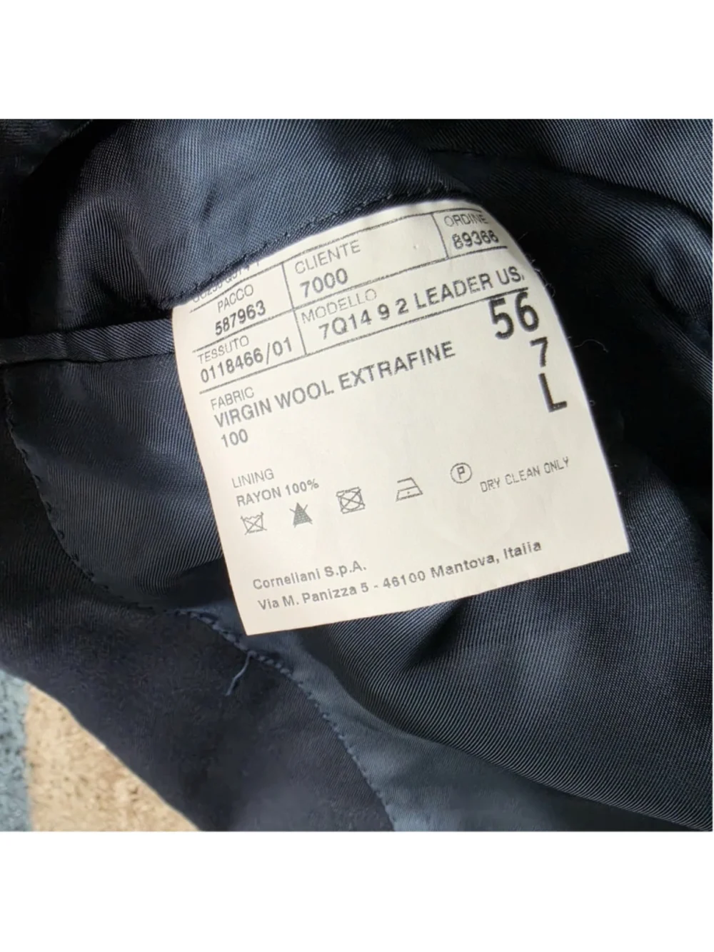 Corneliani Jacket 46L Black 100% Virgin Wool Italy Tailored Mens